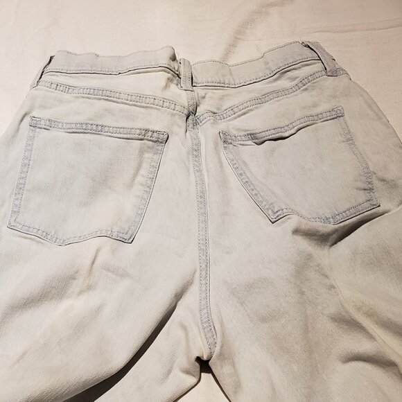 Denim Light Blue Jeans [Universal Thread] [Size 10/30R] - Picture 2 of 3